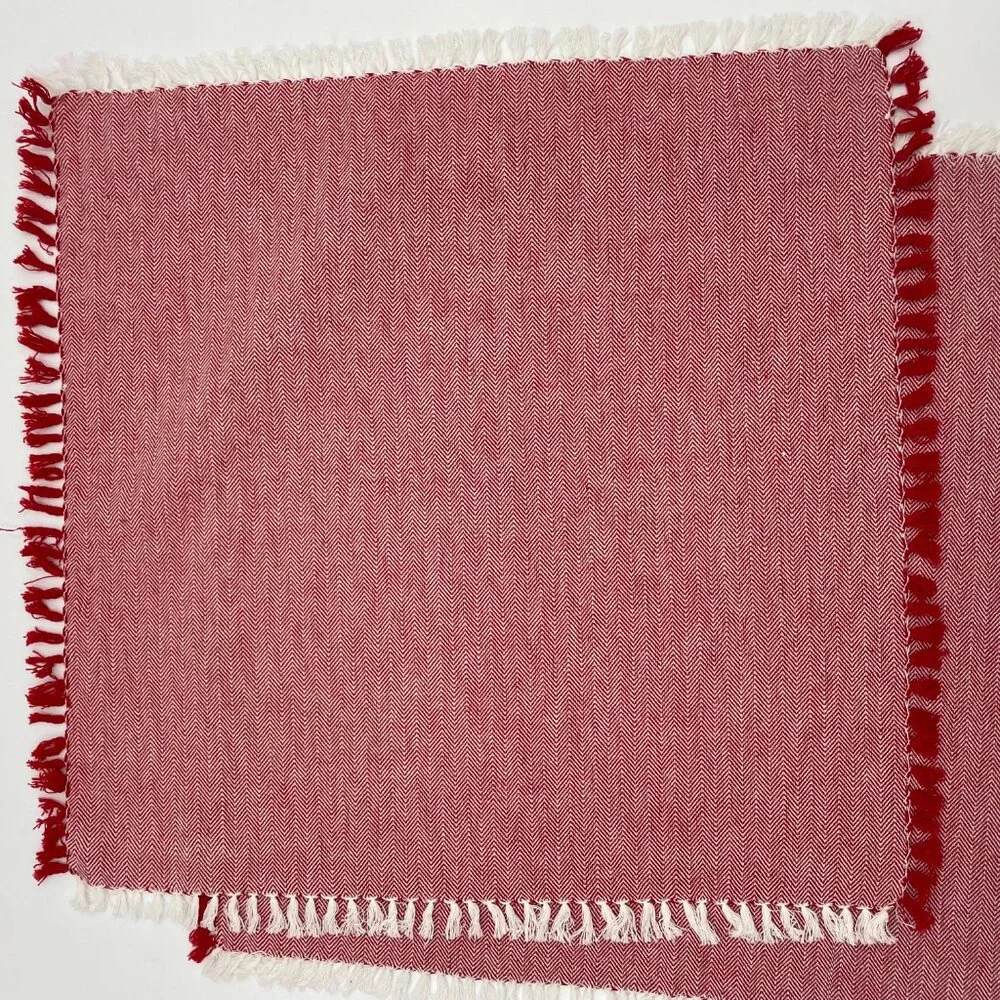 6 Cloth Napkins Fringe Herringbone Pattern Red White‎ Picnic Christmas Holiday